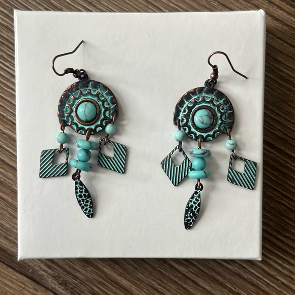 Jewelry - bronze and turquoise dangling earrings